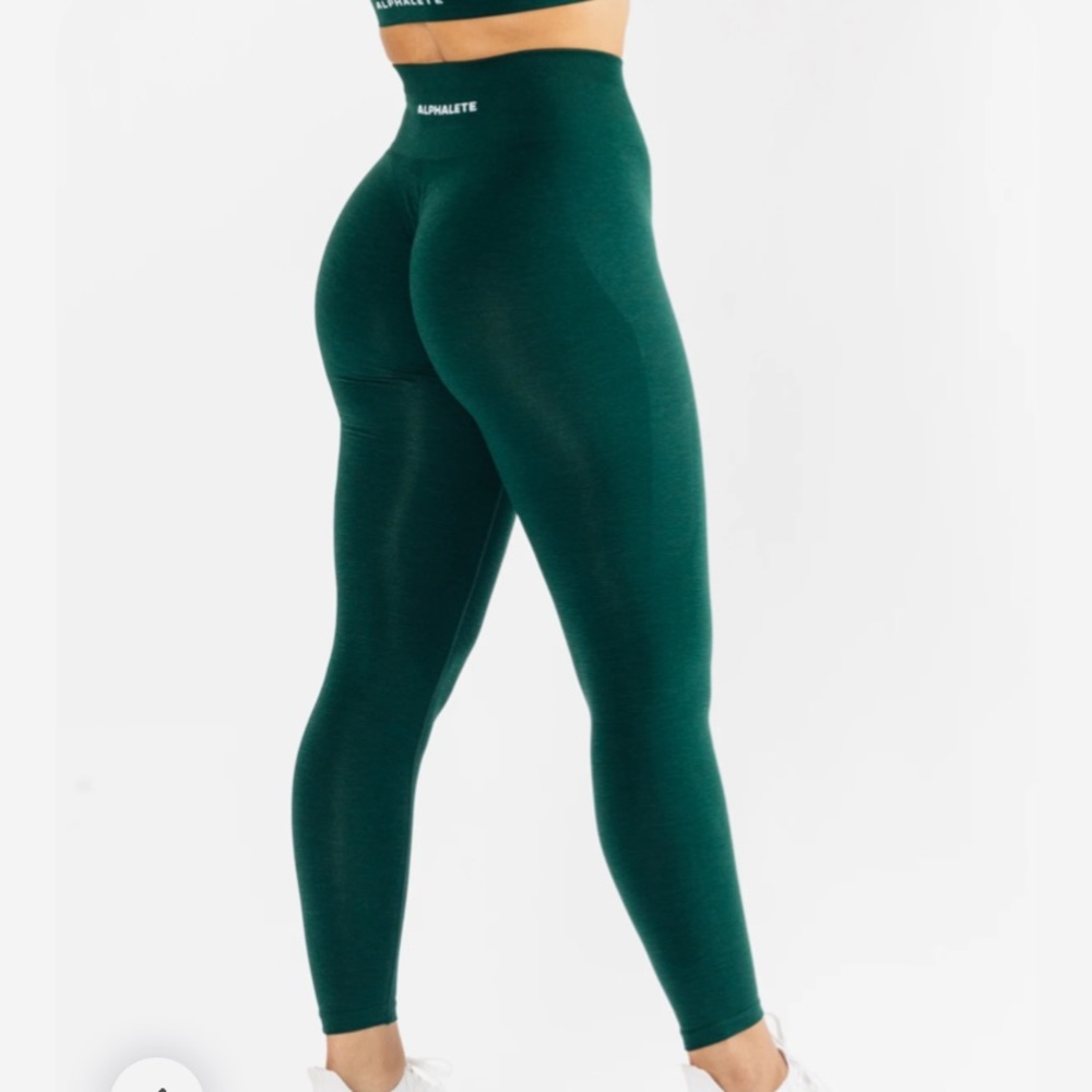 Alphalete Amplify leggings in darkest pine